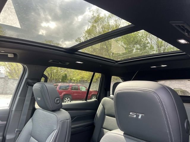 New 2026 Iridescent White Tricoat Buick Sport Touring image 22