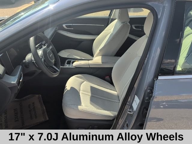 Used 2025 Blue Hyundai SEL image 12