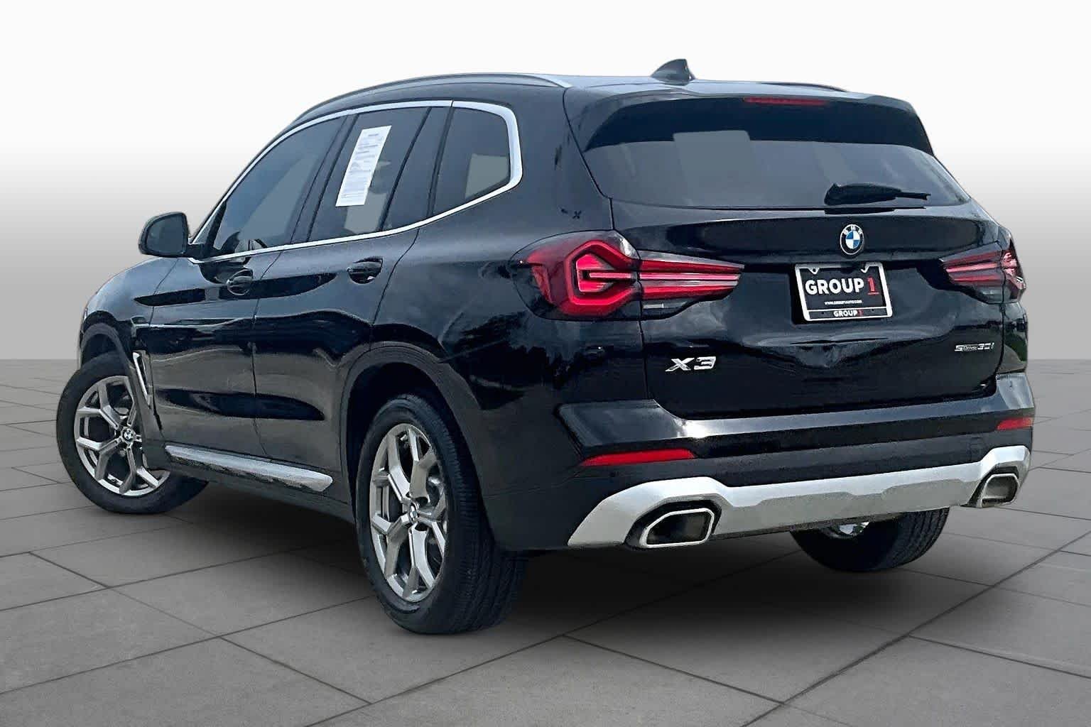 Used 2024 Jet Black BMW sDrive30i image 11