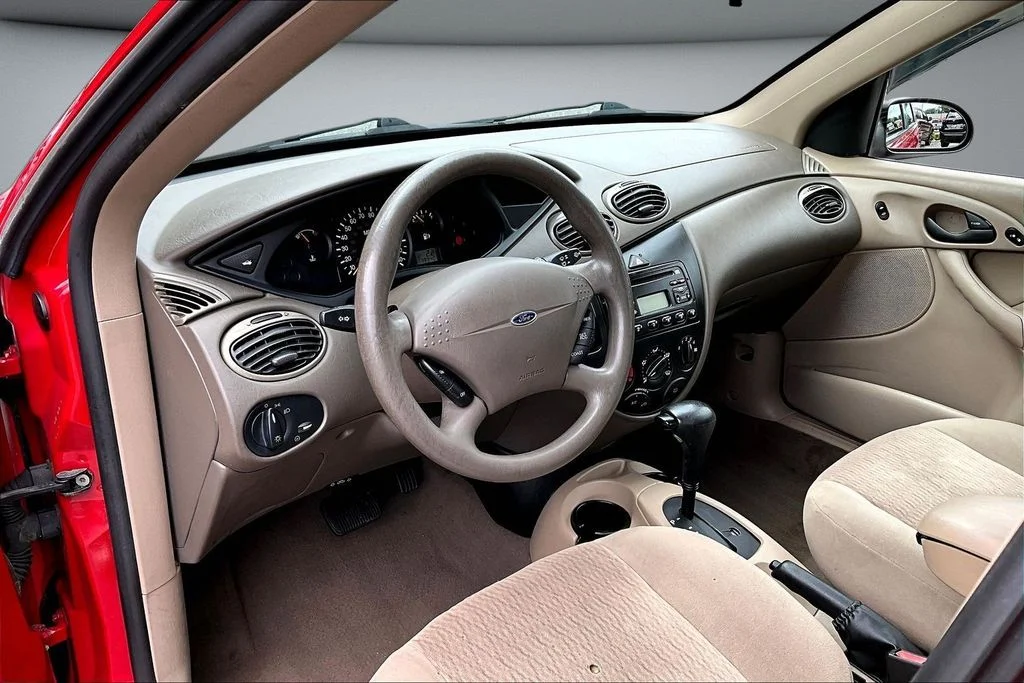 Used 2001  Ford SE image 15