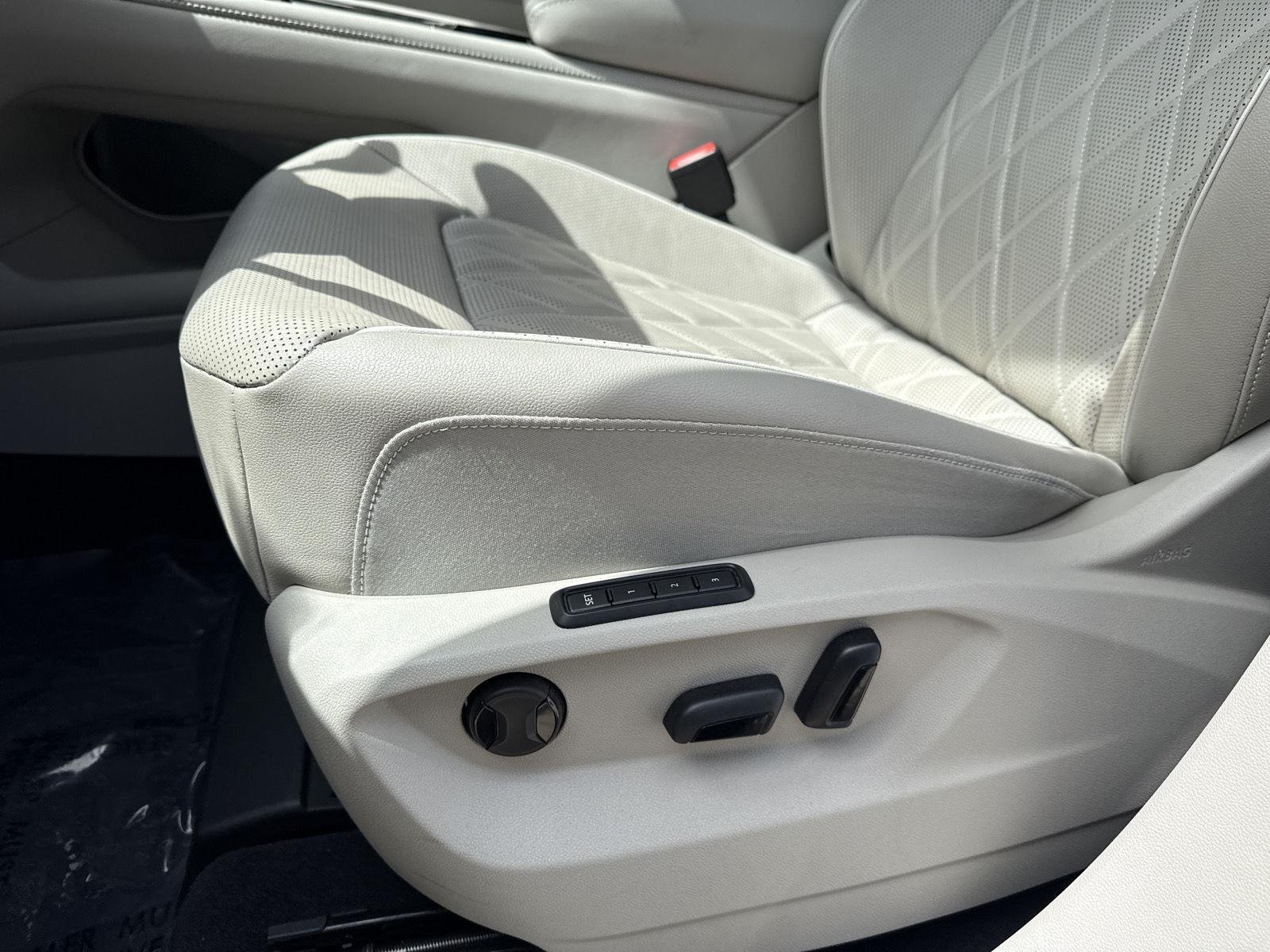 Used 2024 Opal White Pearl Volkswagen 2.0T SEL Premium R-Line image 16