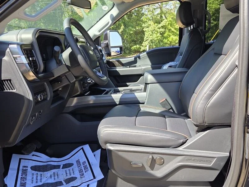 New 2026 Agate Black Metallic Ford F-250® Lariat® image 5