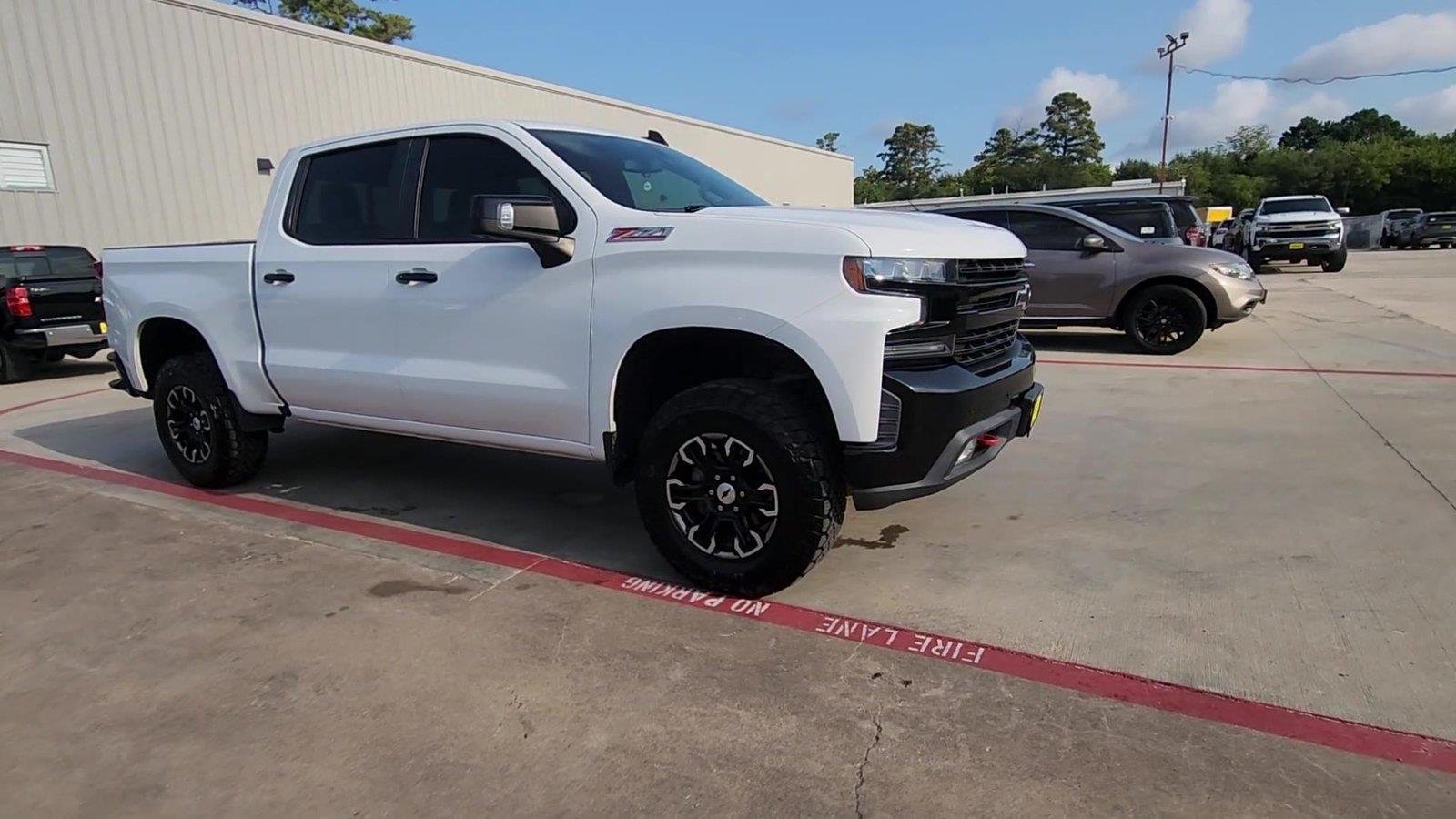 Certified Used 2020 SUMMIT WHITE Chevrolet LT Trail Boss image 2