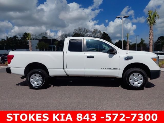 Used 2018 White Nissan S image 4