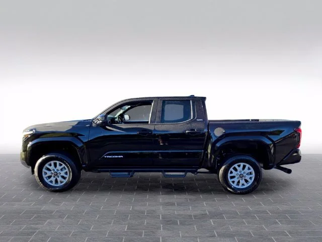 Used 2026 Black Toyota SR5 image 4