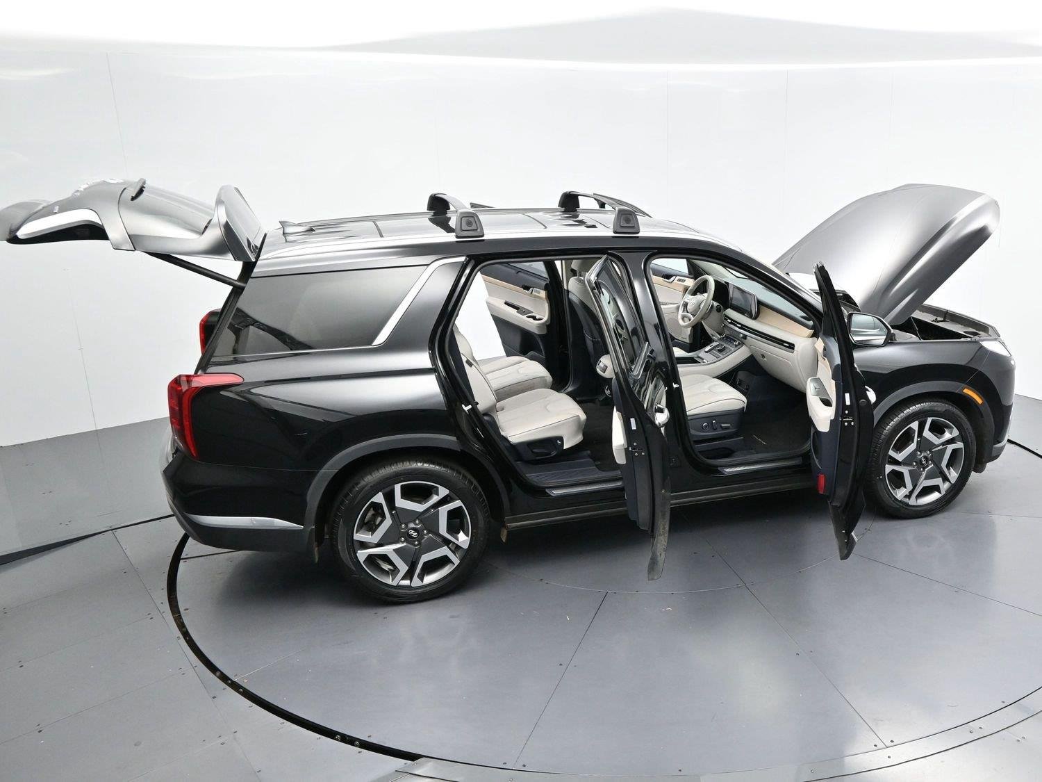 Used 2023 Abyss Black Pearl Hyundai Limited image 49