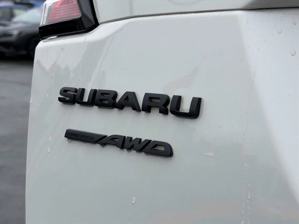 Used 2023 White Subaru Onyx Edition image 27