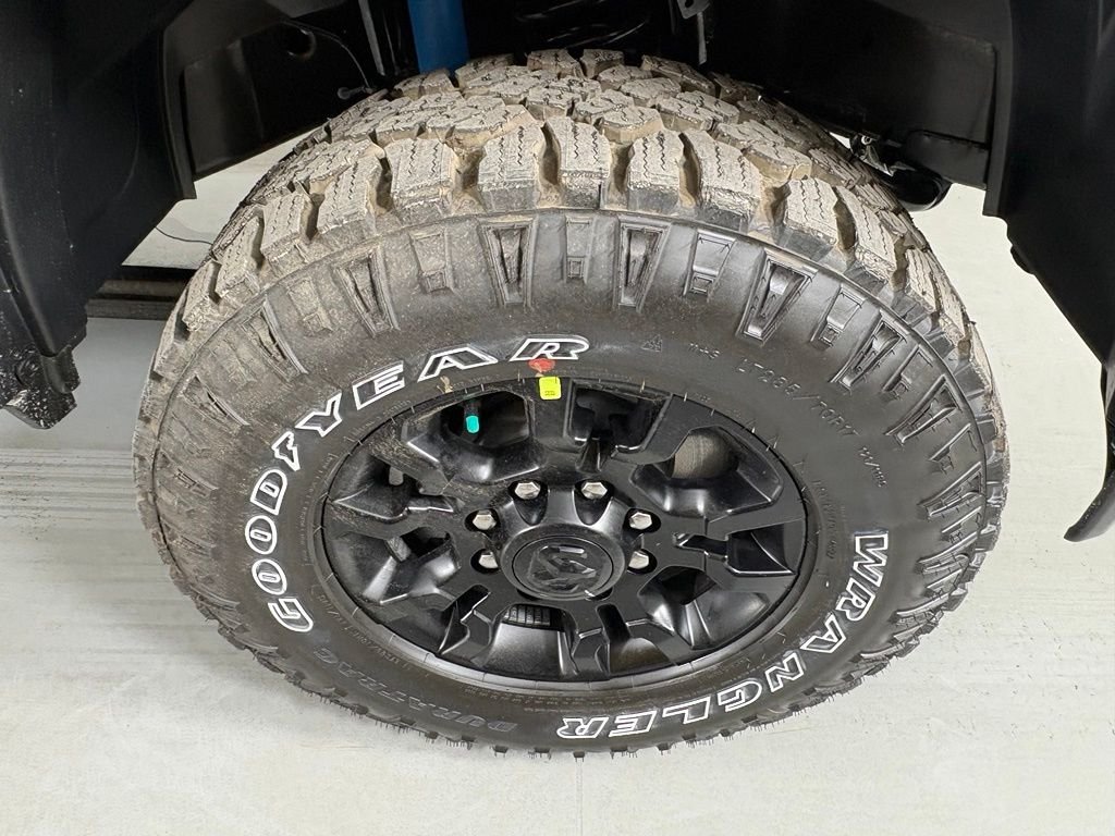 New 2026 Ceramic Gray Clearcoat RAM Power Wagon image 10