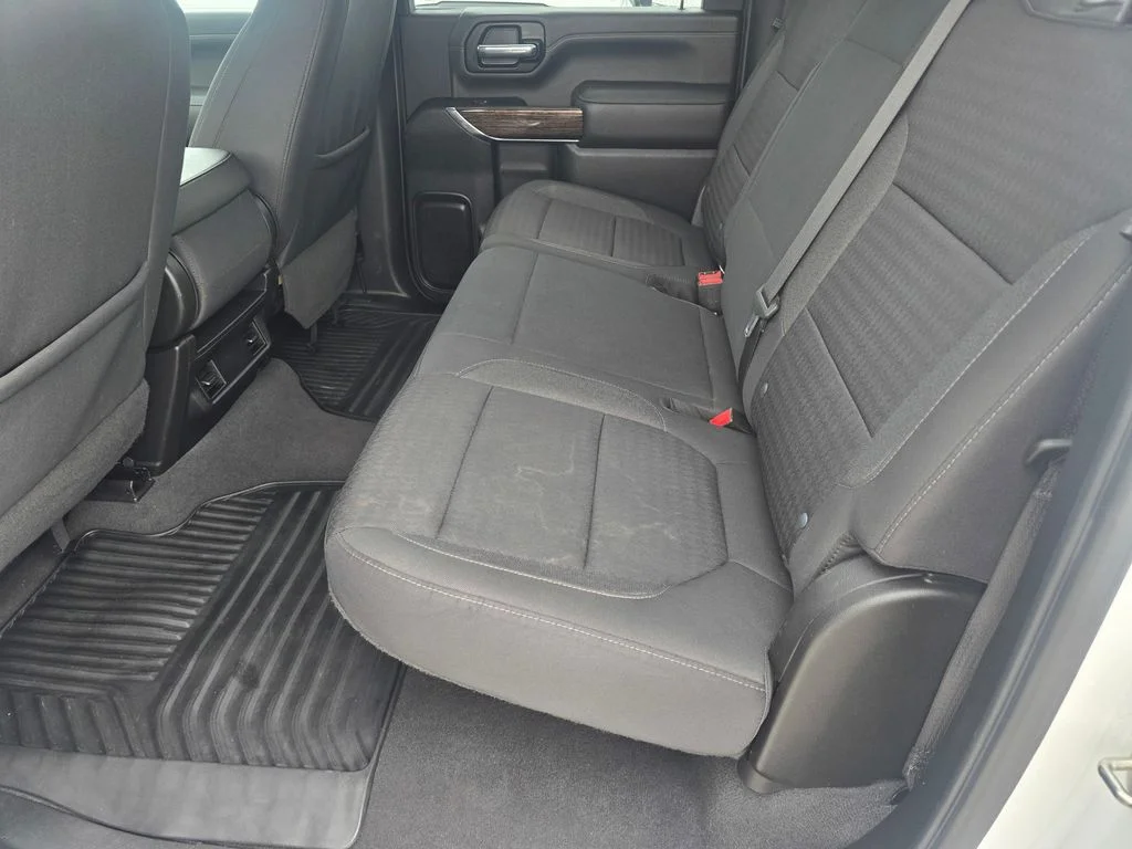 Used 2023 White GMC SLE image 12