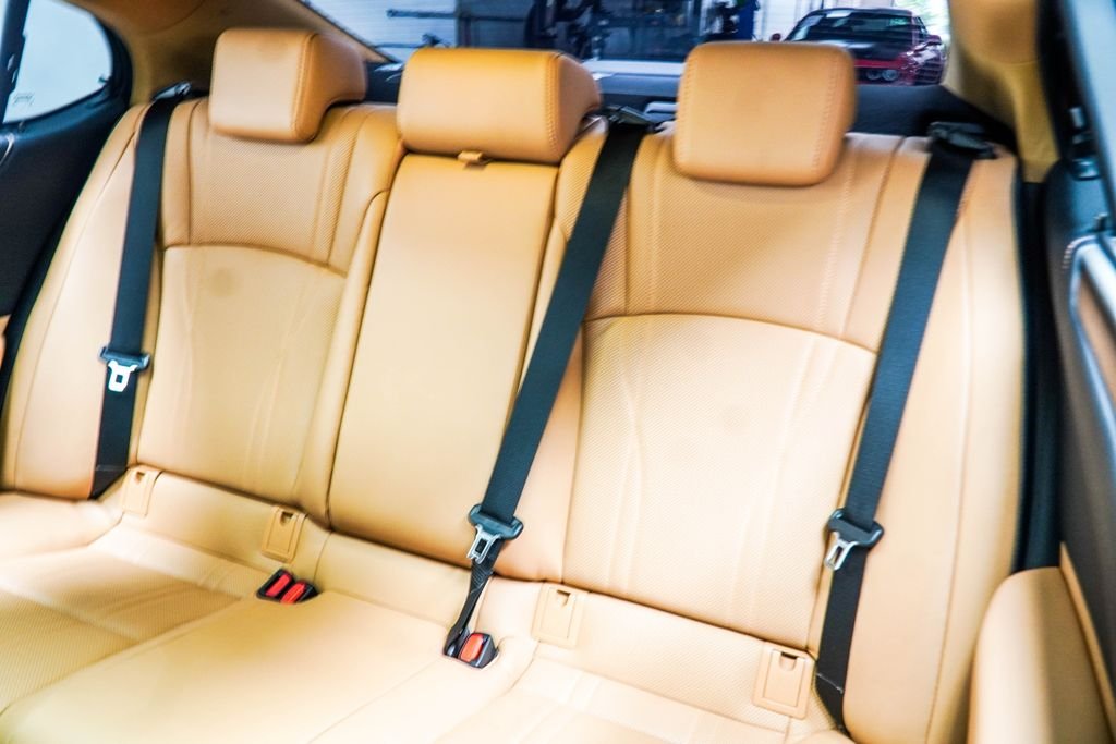 Used 2025 Silver Lexus 350 Ultra Luxury image 39