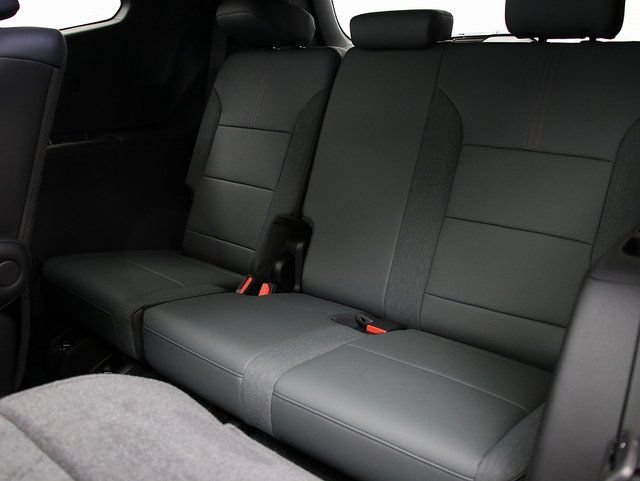 2026 GMC Acadia AT4 - Photo 13