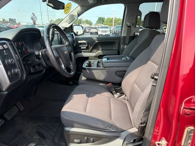 Used 2018 CAJUN RED TINTCOAT Chevrolet LT image 11