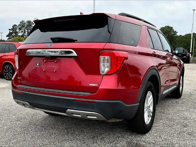 Used 2020 Red Ford XLT image 4