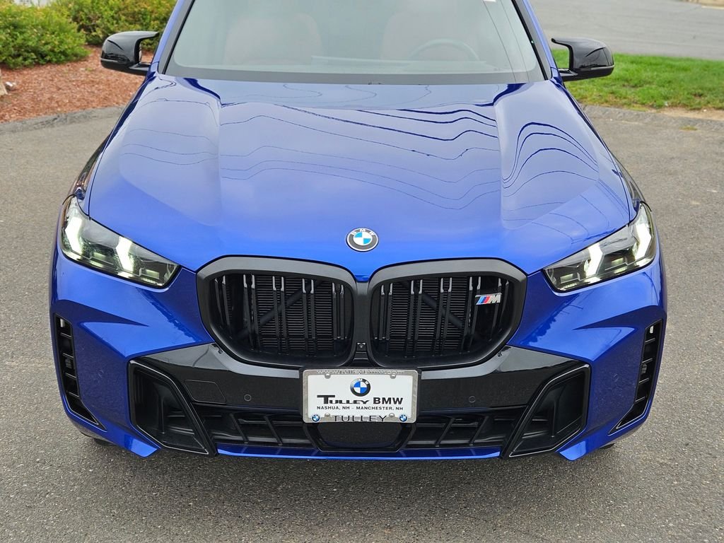 Used 2026 Marina Bay Blue Metallic BMW M60i image 8