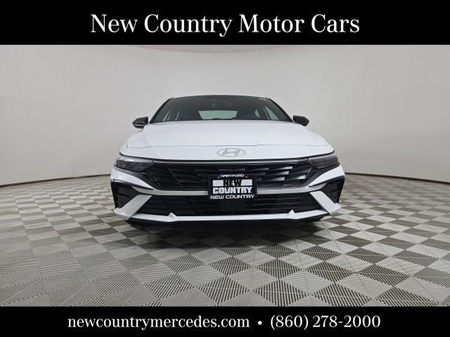 Used 2026 White Hyundai SEL Sport image 2