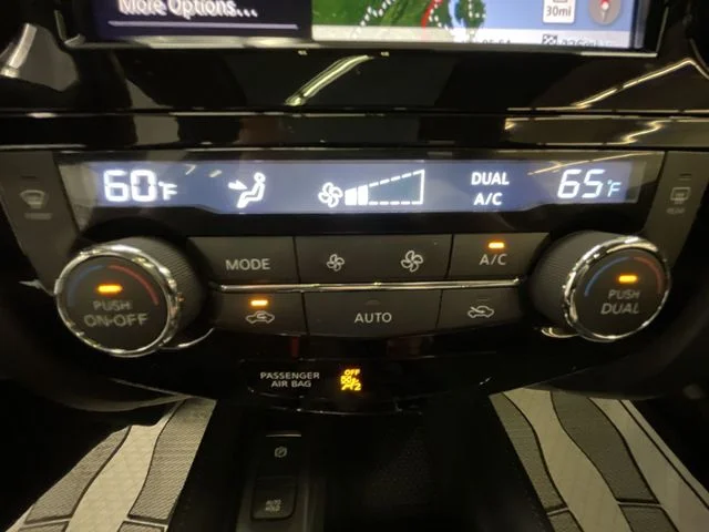 Used 2018 Magnetic Black Nissan SL image 19