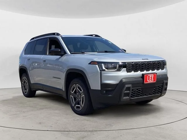 New 2026 Silver Zynith Clearcoat Jeep LIMITED 4X4 image 8