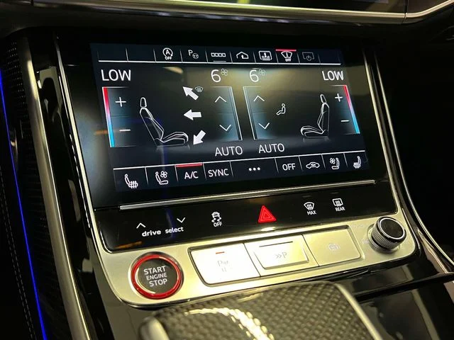 2023 Audi S8 Base - Photo 29