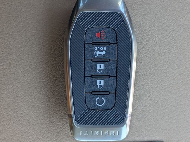 New 2026 RADIANT WHITE INFINITI Luxe 2WD image 34