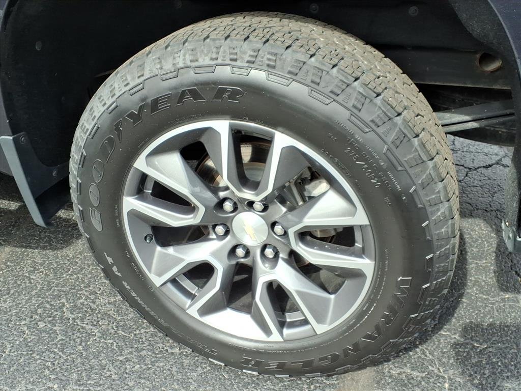 Used 2022 Dark Ash Metallic Chevrolet LT image 10