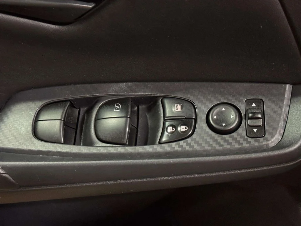 Certified Used 2025 Gun Metallic Nissan S image 19