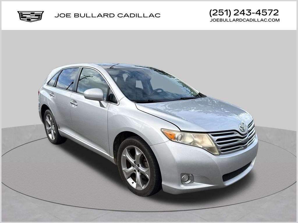 Used 2009 Silver Toyota Base image 1