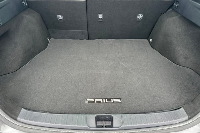 Used 2016 Gray Toyota Two image 17