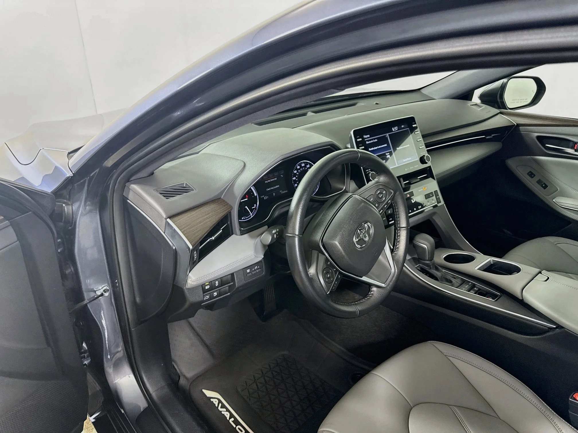 Used 2019 Harbor Gray Metallic Toyota Hybrid XLE image 9