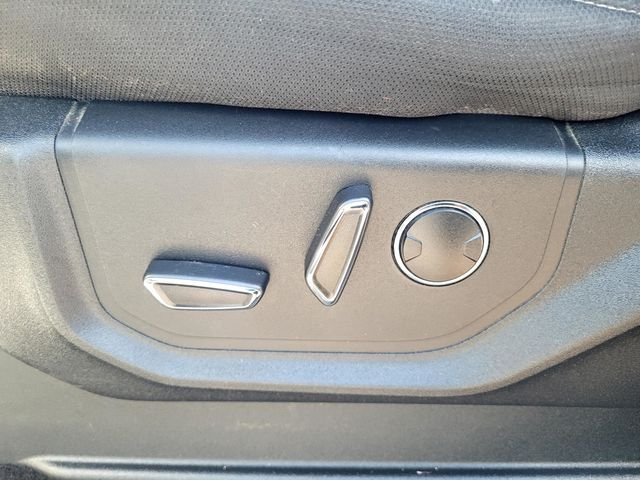 Used 2018 Silver Ford XLT image 11