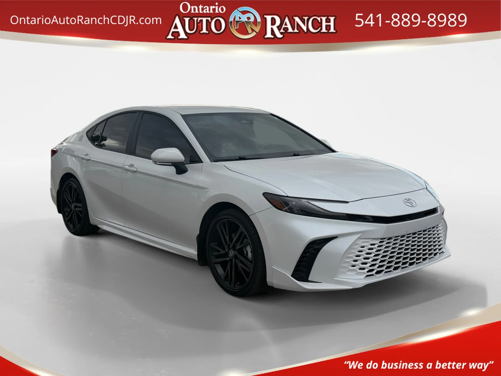Used 2025 Wind Chill Pearl Toyota XSE image 1