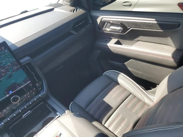 Used 2026 Sterling Metallic GMC AT4 Ultimate image 35