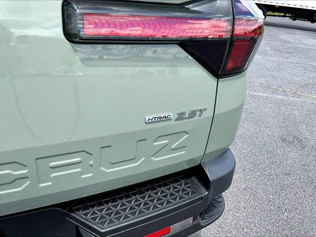 Used 2022 Gray Hyundai SEL Premium image 24