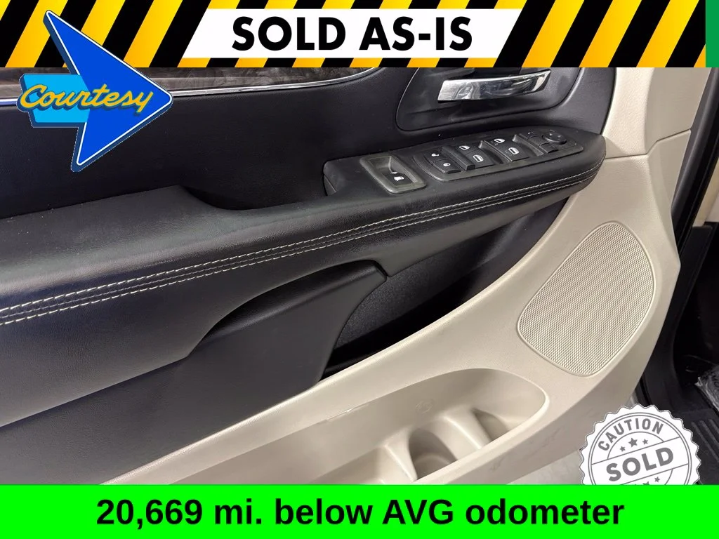 Used 2014 Silver Chrysler Touring image 11