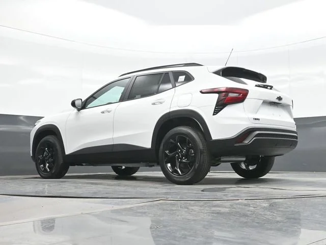 New 2026 Summit White Chevrolet LT image 19
