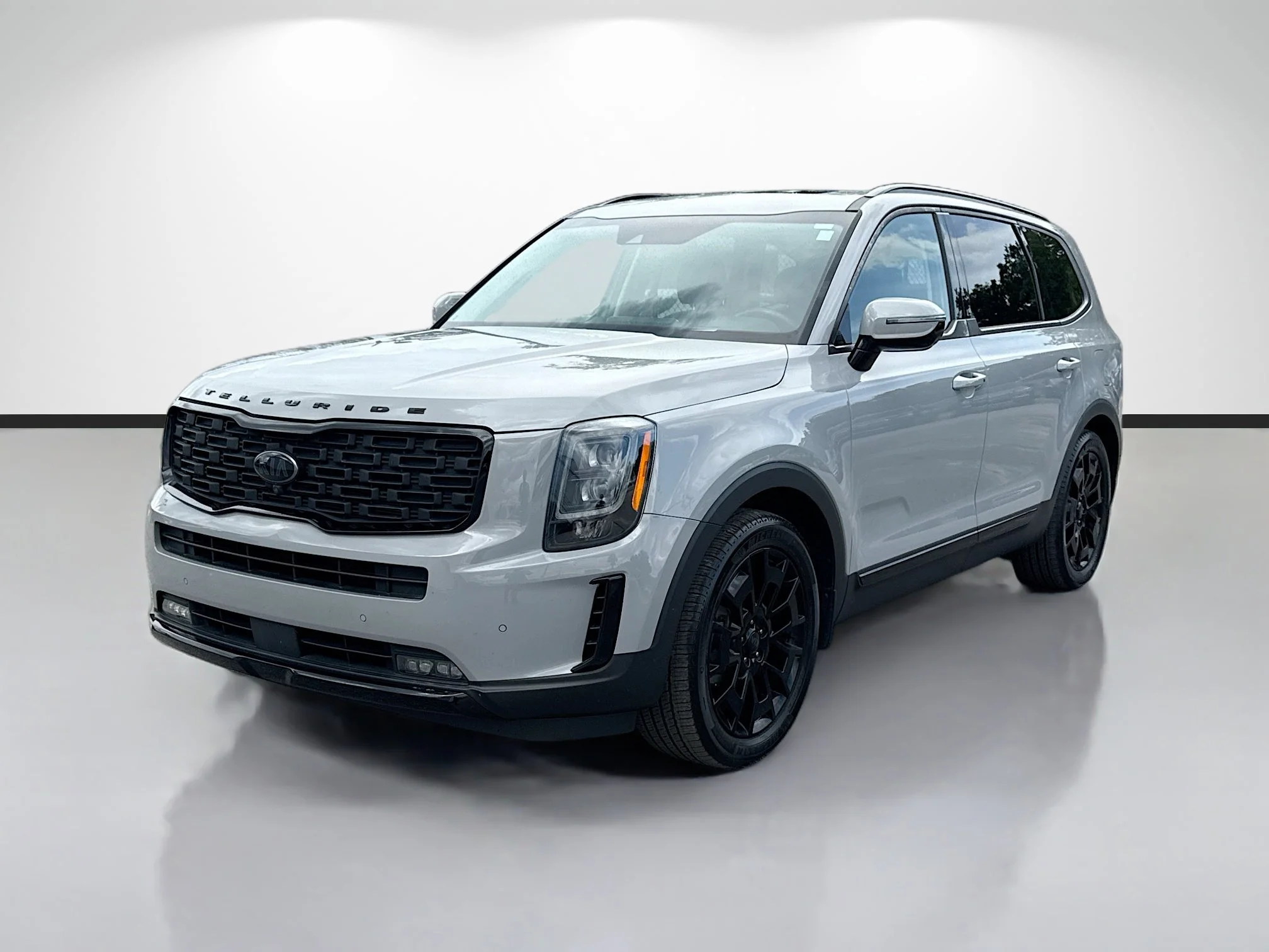 Used 2021 Wolf Gray Kia SX image 7