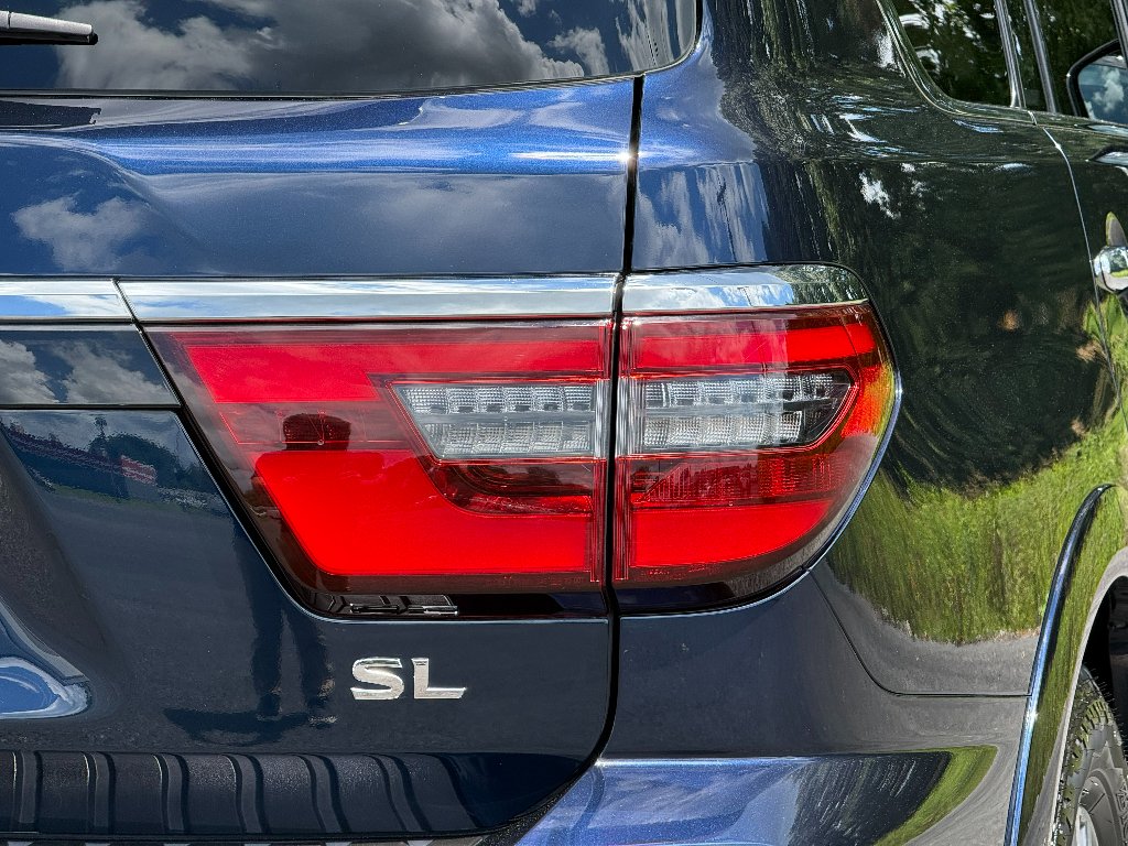 Used 2023 Blue Nissan SL image 9