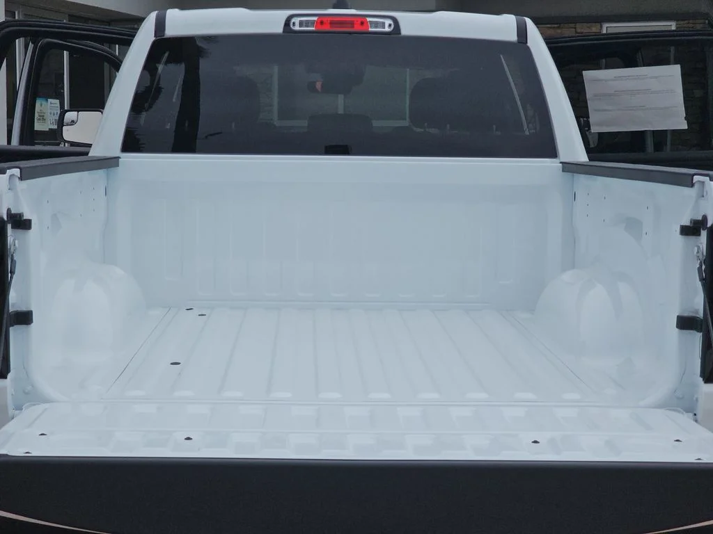 New 2026 Bright White Clear-Coat Exterior Paint RAM Tradesman image 12