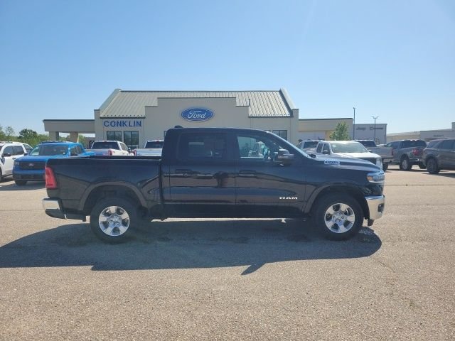 Used 2025 Diamond Black Ram Big Horn/Lone Star image 21