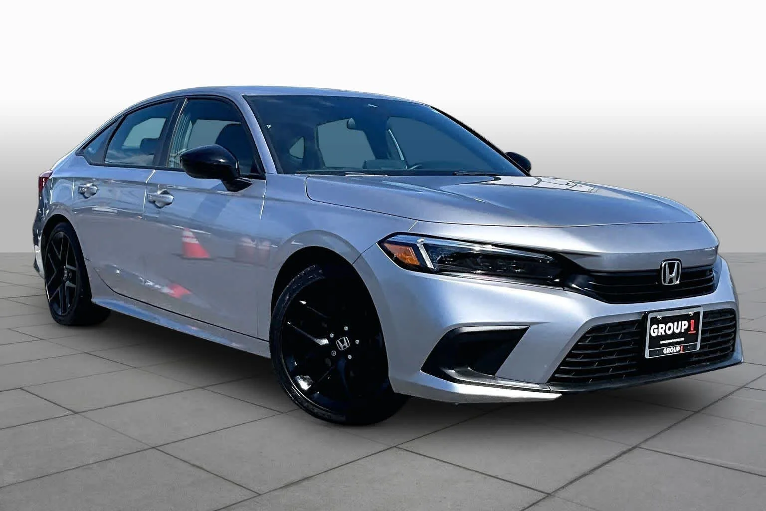 Used 2023 Lunar Silver Metallic Honda Sport image 3