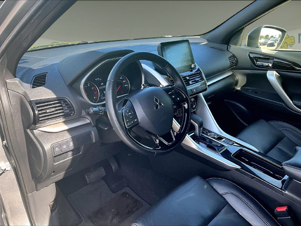Used 2025  Mitsubishi Black Edition image 8