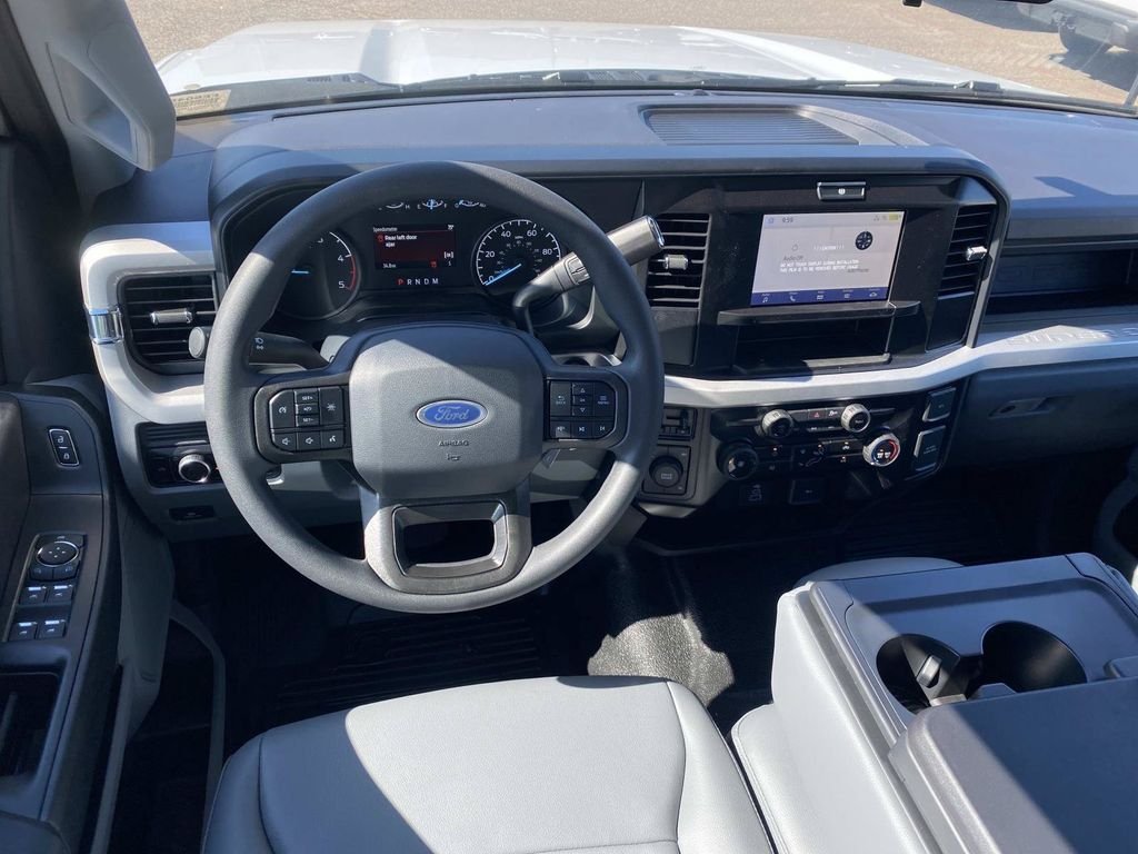 New 2026 White Ford F350 4X4 CRW CC image 10