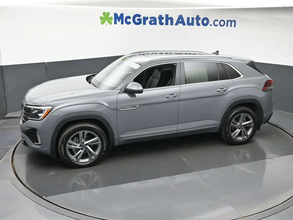 Used 2024 Gray Volkswagen 2.0T SEL R-Line image 24