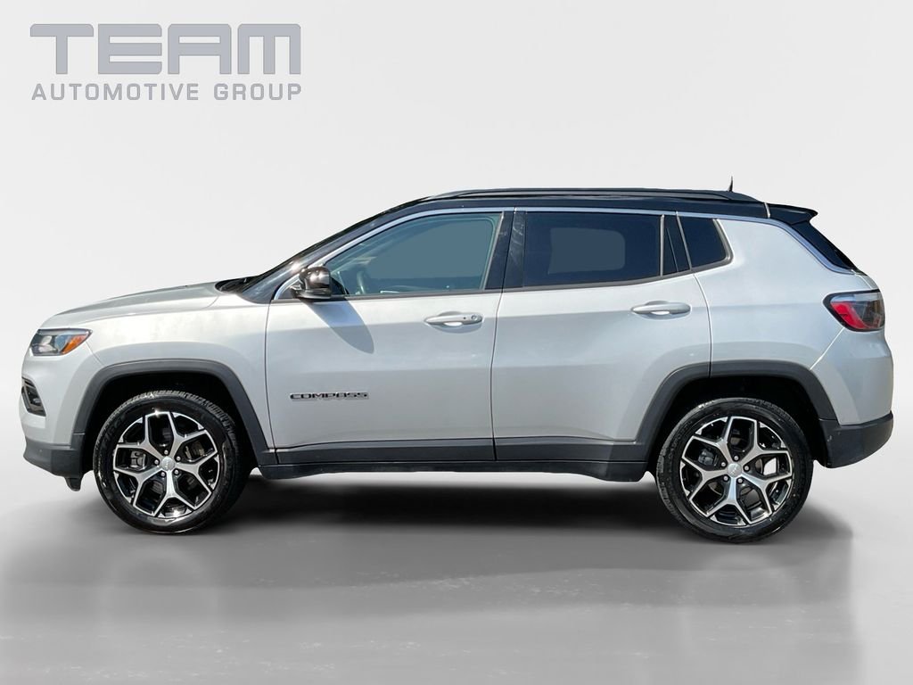 Used 2024 Silver Jeep Limited image 4