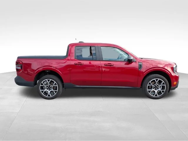 Used 2025 Red Ford Lariat image 12