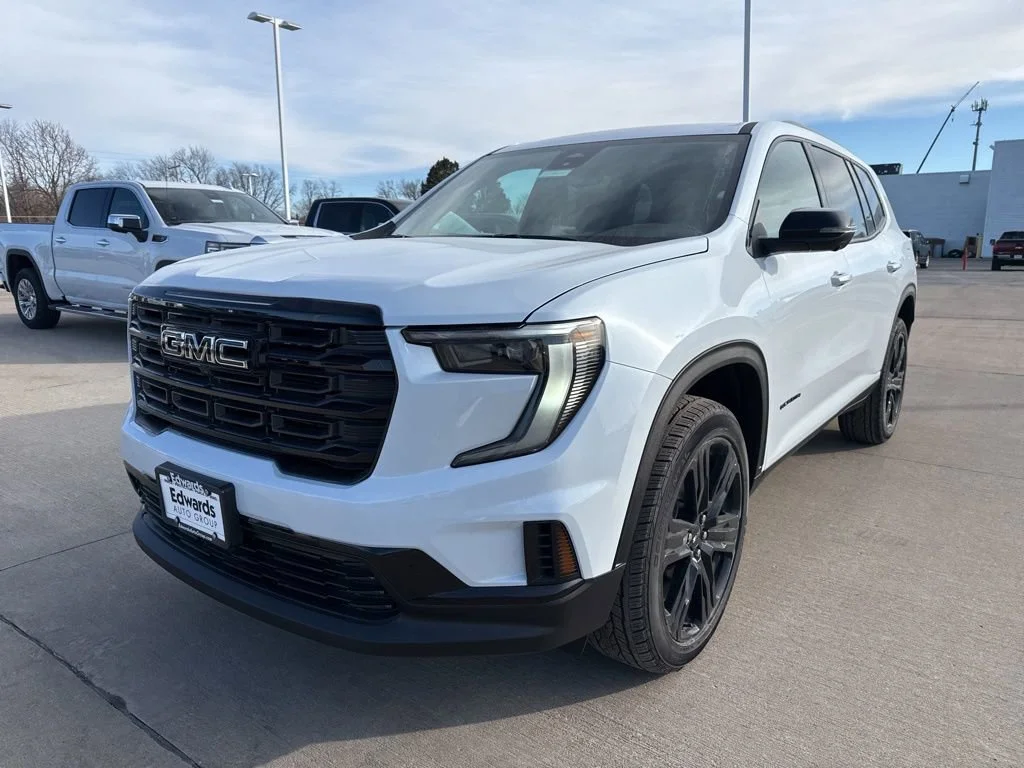 New 2026 Glacier White Tricoat GMC Elevation image 1
