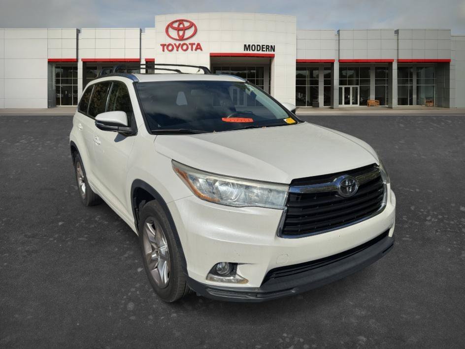 Used 2014 Blizzard Pearl Toyota Limited image 3
