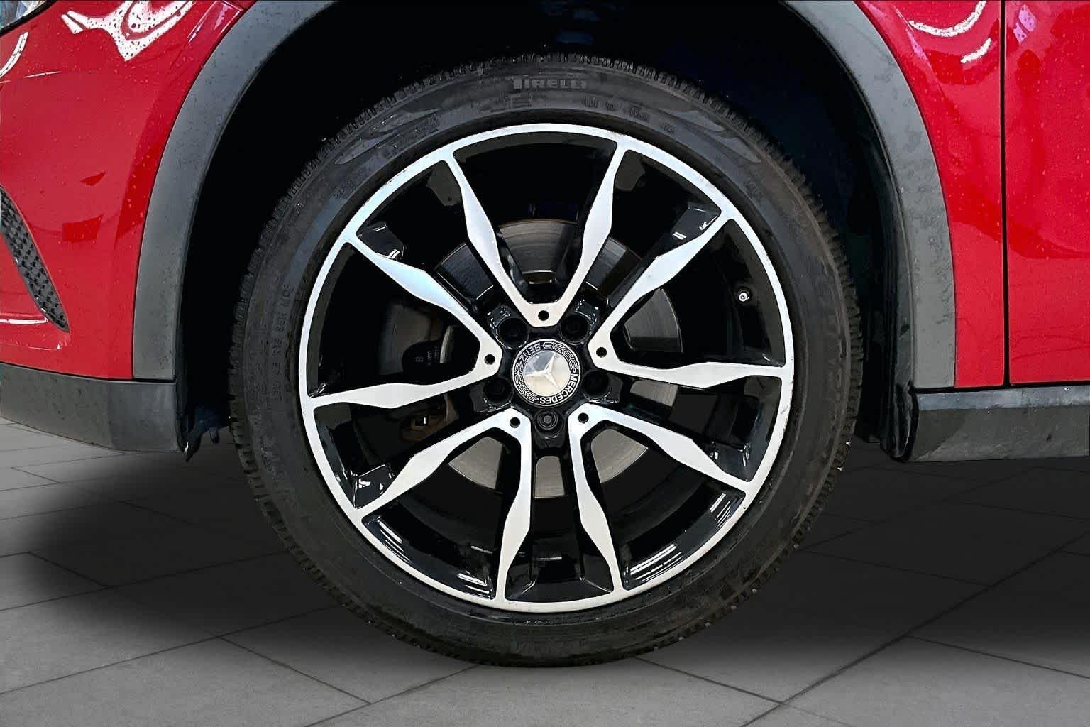 Used 2015 Jupiter Red Mercedes-Benz GLA 250 image 10