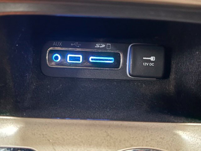 Used 2016 Silver Jeep Laredo image 40