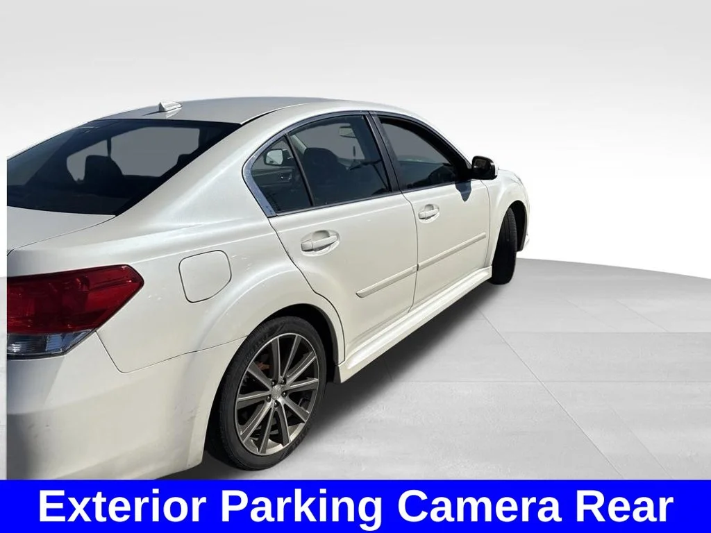 Used 2014 White Subaru 2.5i image 5