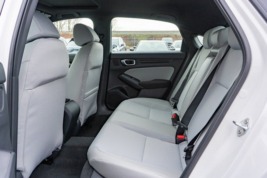 2026 Honda Civic Hatchback Sport - Photo 11